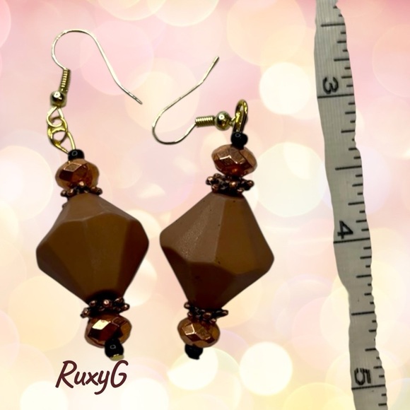 596. Brown and Gold Geometric Earrings - Picture 4 of 6